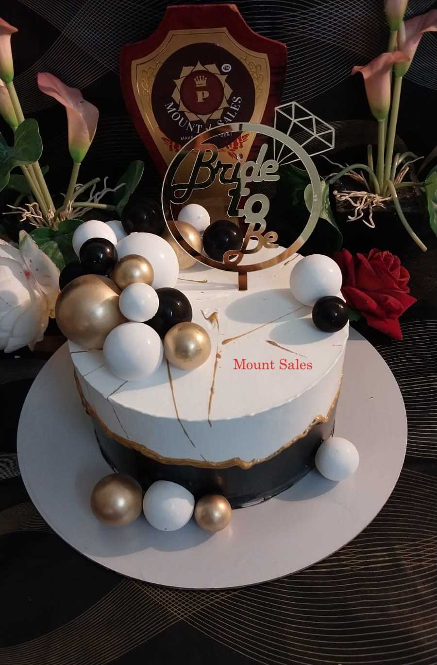 Premium RED N White Velvet Cake